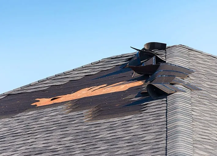 Roof Repair in Candiac